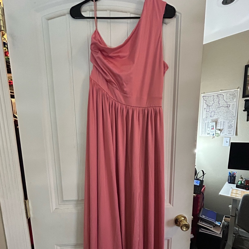 Elegant Pink One-Shoulder Dress